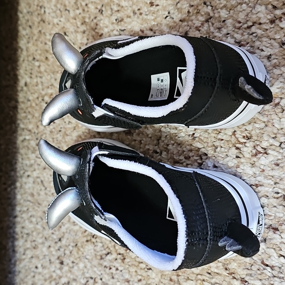 Vans Triceratops Dinosaur Classic Slip-on Sneakers - Picture 5 of 8